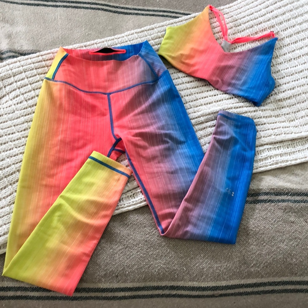 Splits 59 leggings and sports bra set